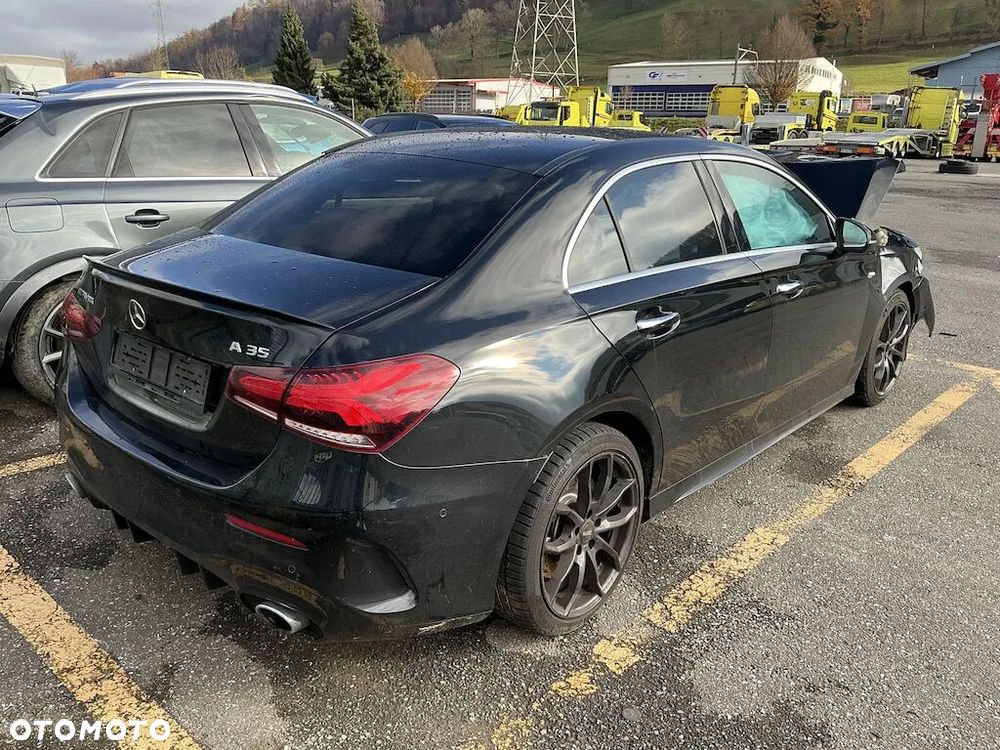 Mercedes-Benz Klasa A AMG 35 4Matic AMG Speedshift DCT 7G - 2