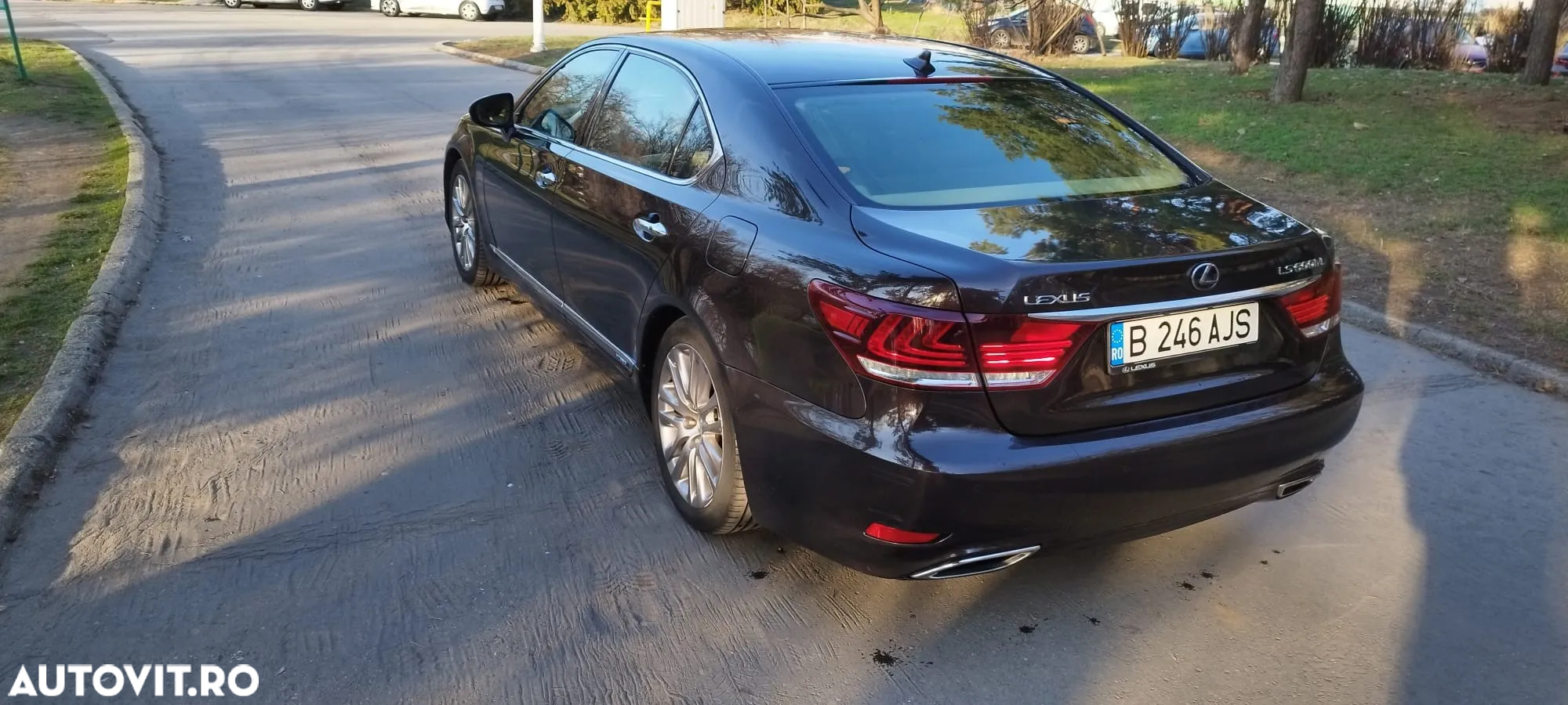 Lexus Seria LS - 2