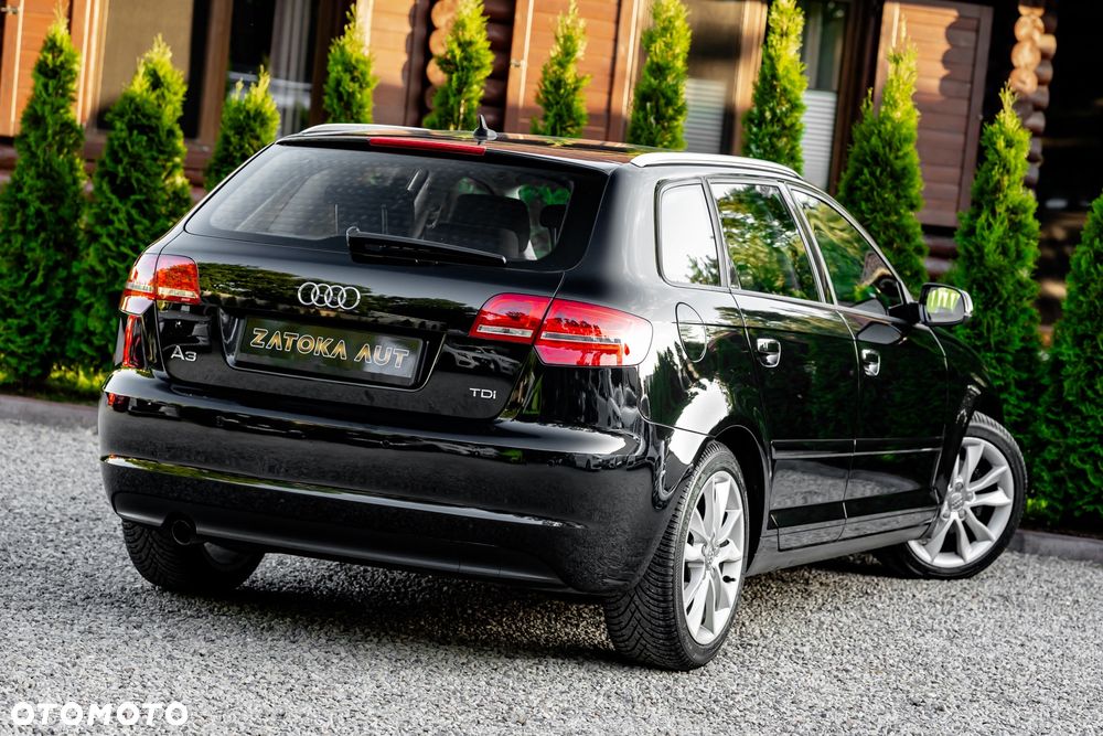 Audi A3 Sportback 2.0 TDI Ambiente - 12