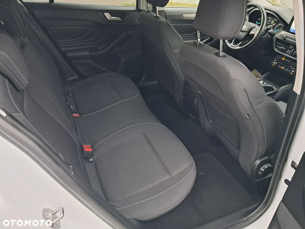 Ford Focus 2.0 EcoBlue Titanium Business - 21