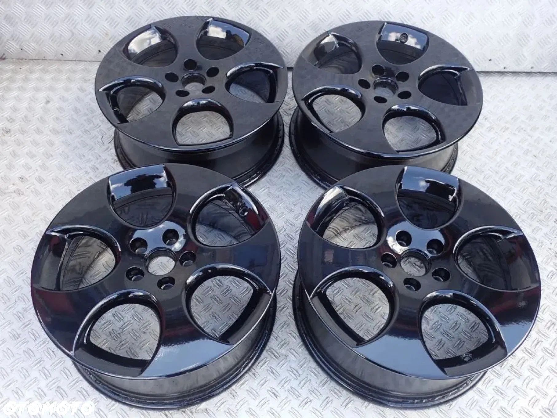 FELGI ALUMINIOWE VW GOLF V GTI BBS CZARNY POLYSK 1K0601025AM 18CALI RADOM - 1