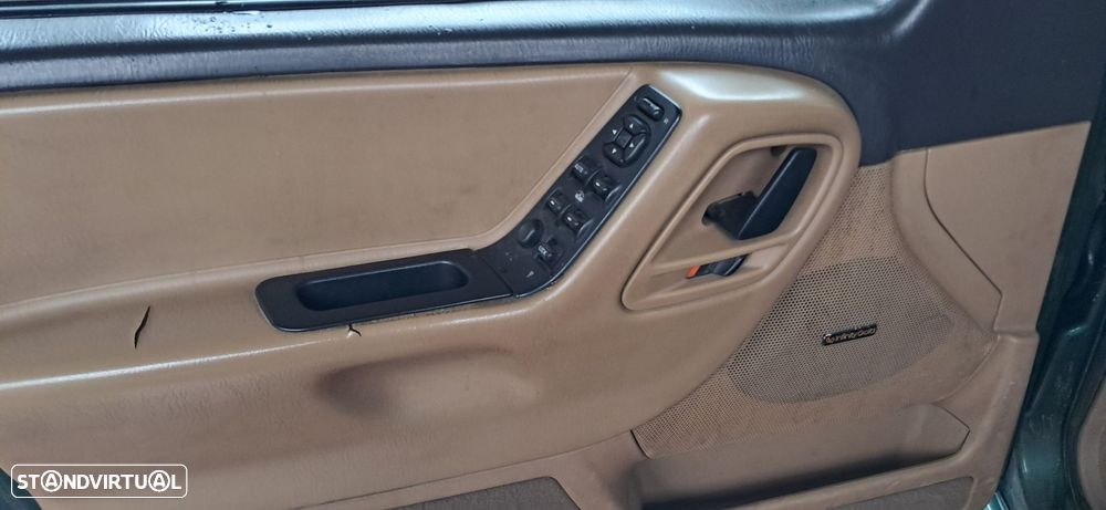 Jeep Grand Cherokee 3.1 TD Laredo - 4