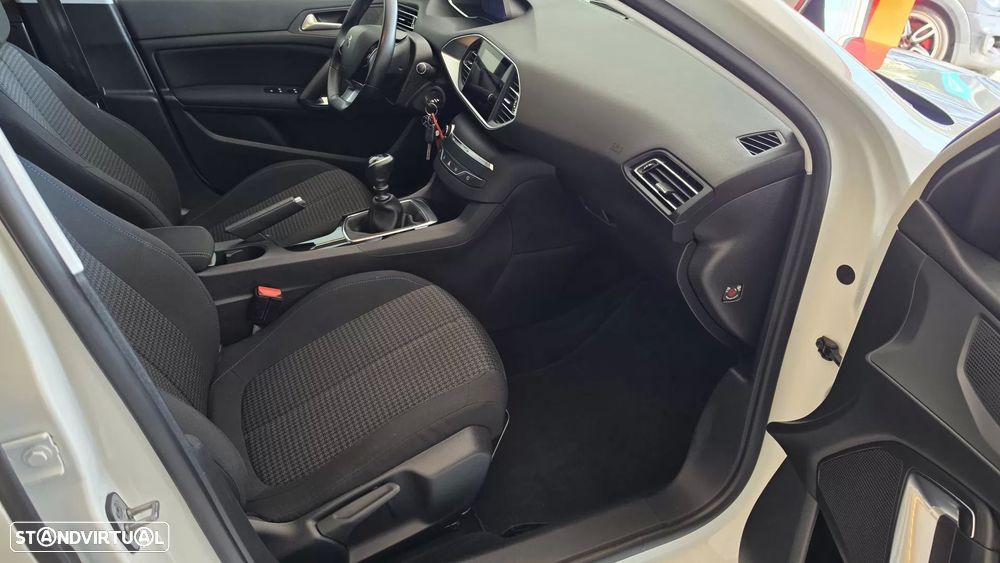 Peugeot 308 1.5 BlueHDi Style - 50
