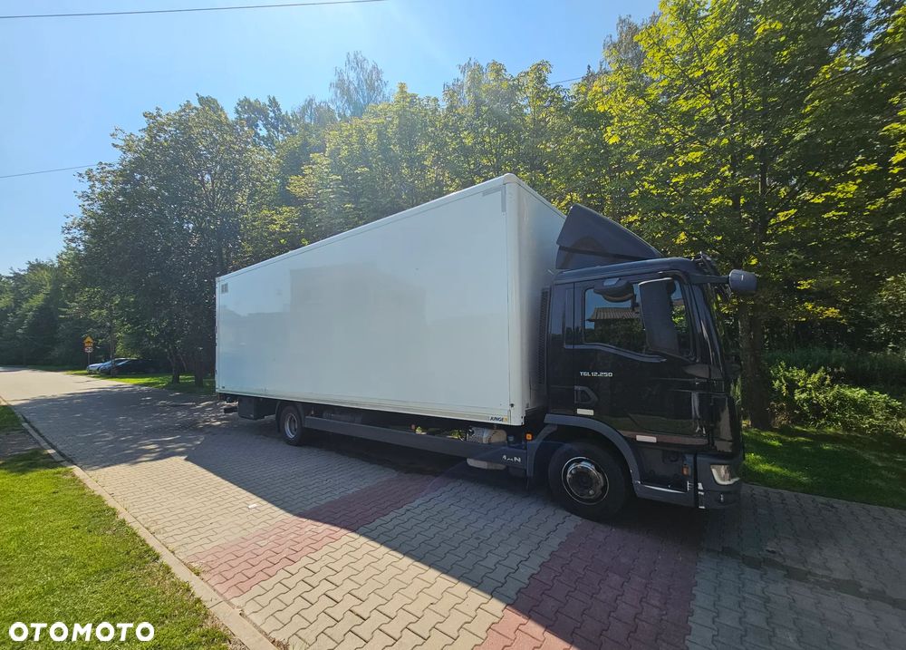 MAN TGL 12 250 z 2021r kontener 20pal winda Euro6 - 12