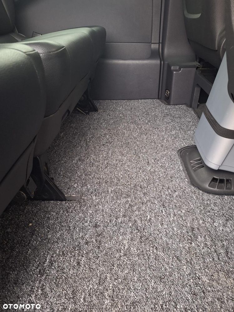 Mercedes-Benz Vito Shuttle 639.705 - 32