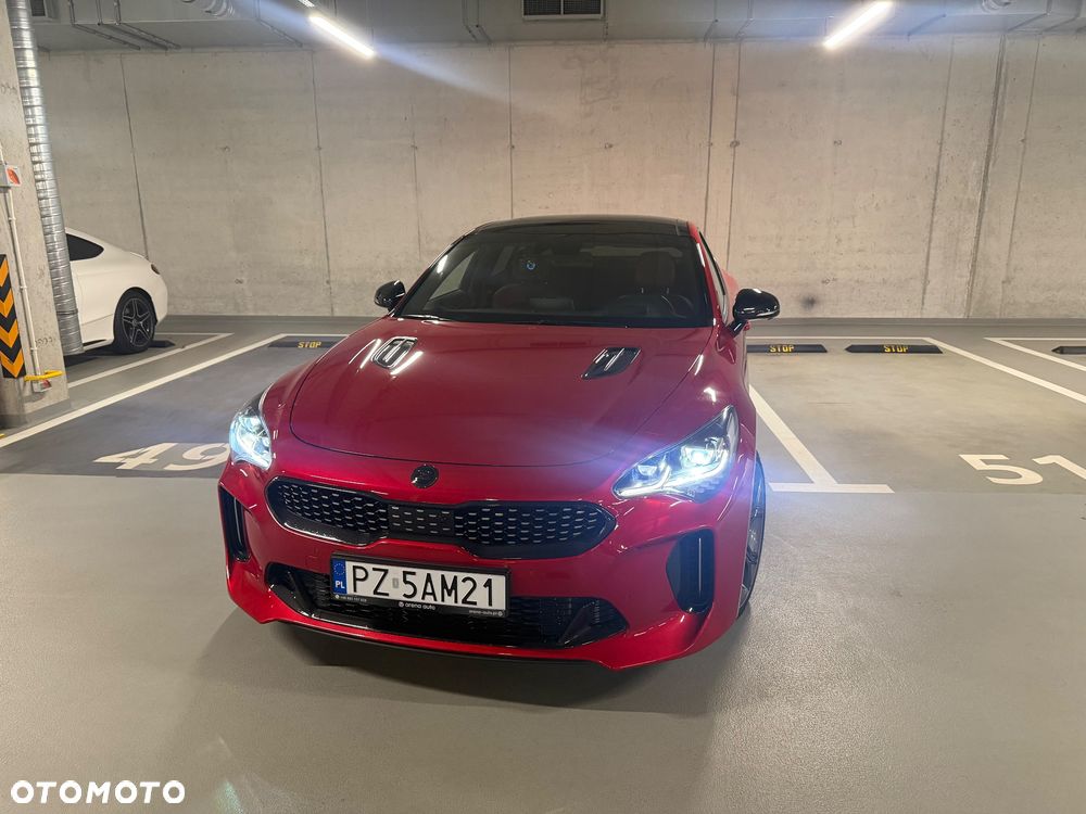Kia Stinger - 2
