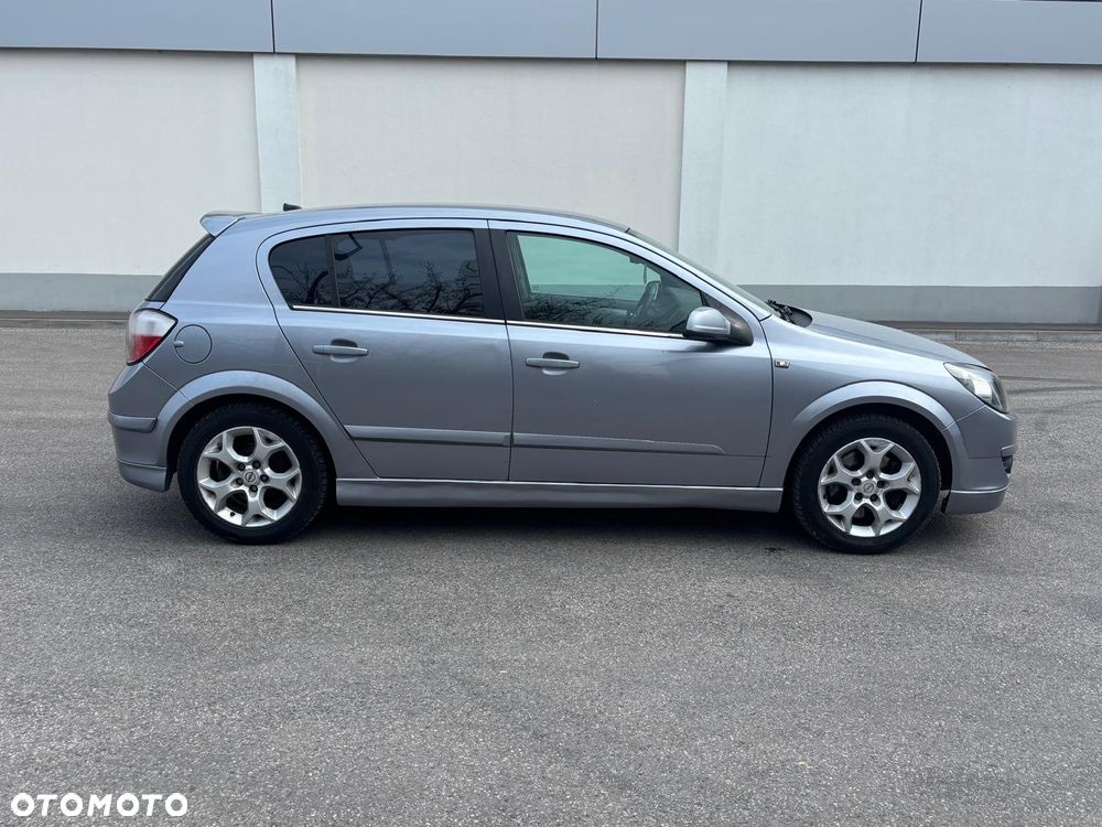 Opel Astra 1.9 CDTI Edition - 4