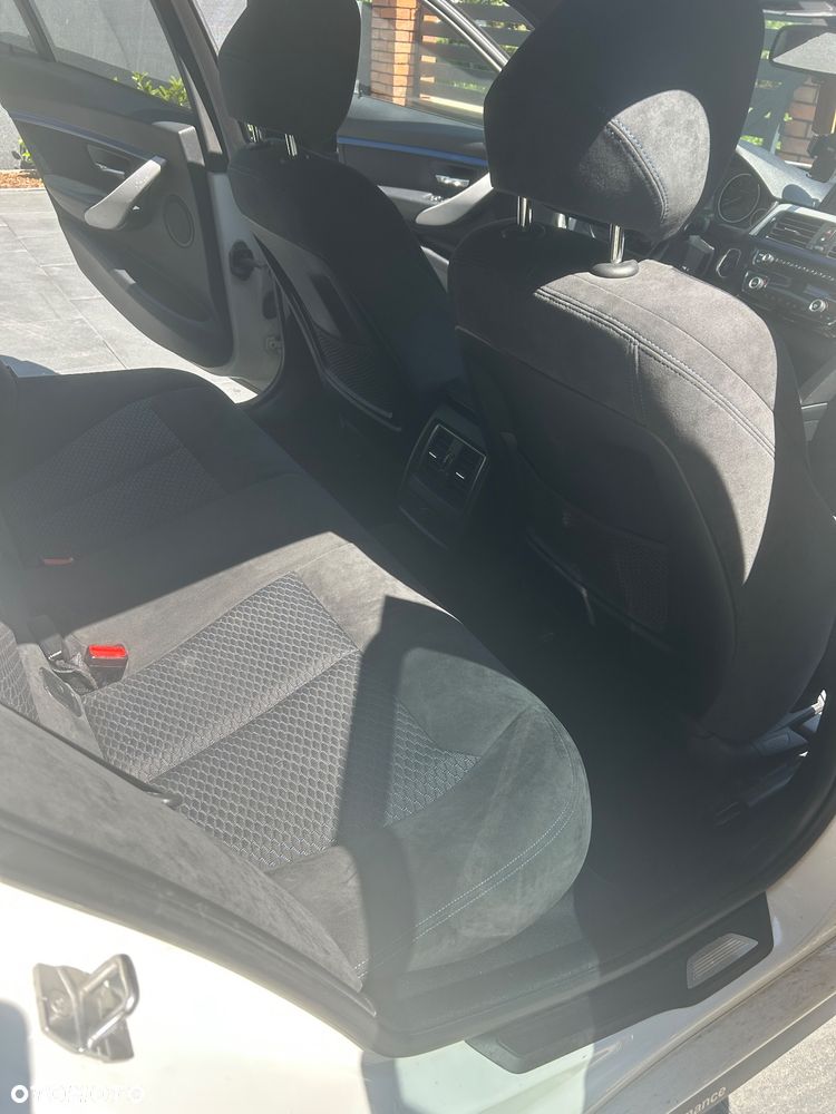 BMW Seria 3 320d M Sport - 13