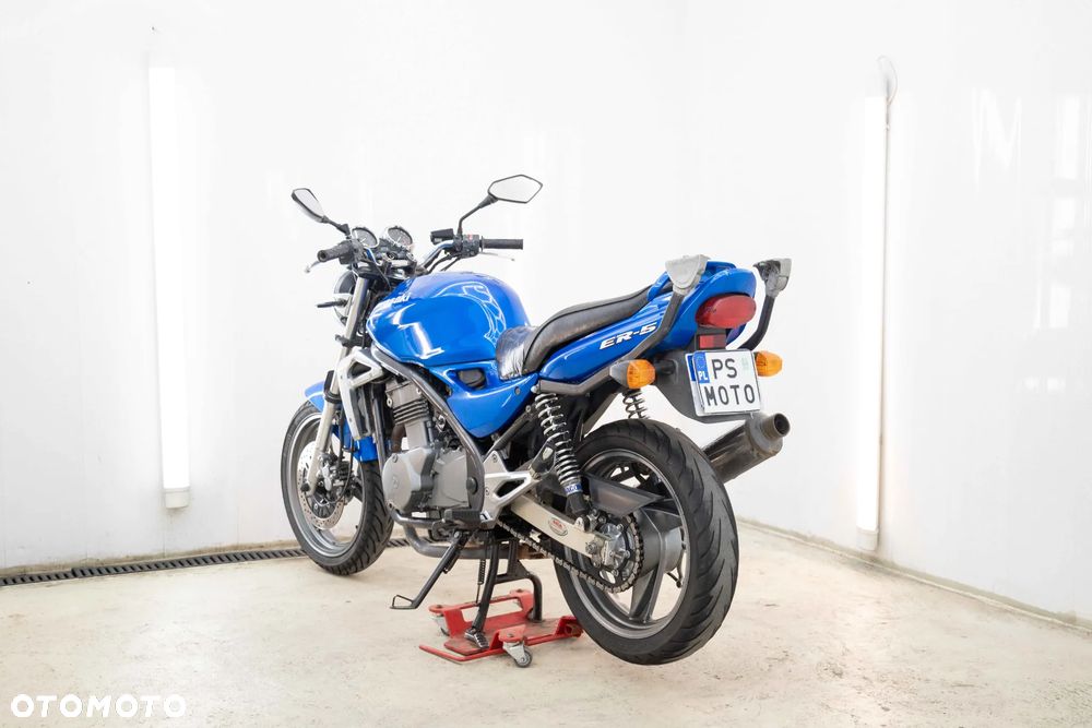 Kawasaki ER - 8