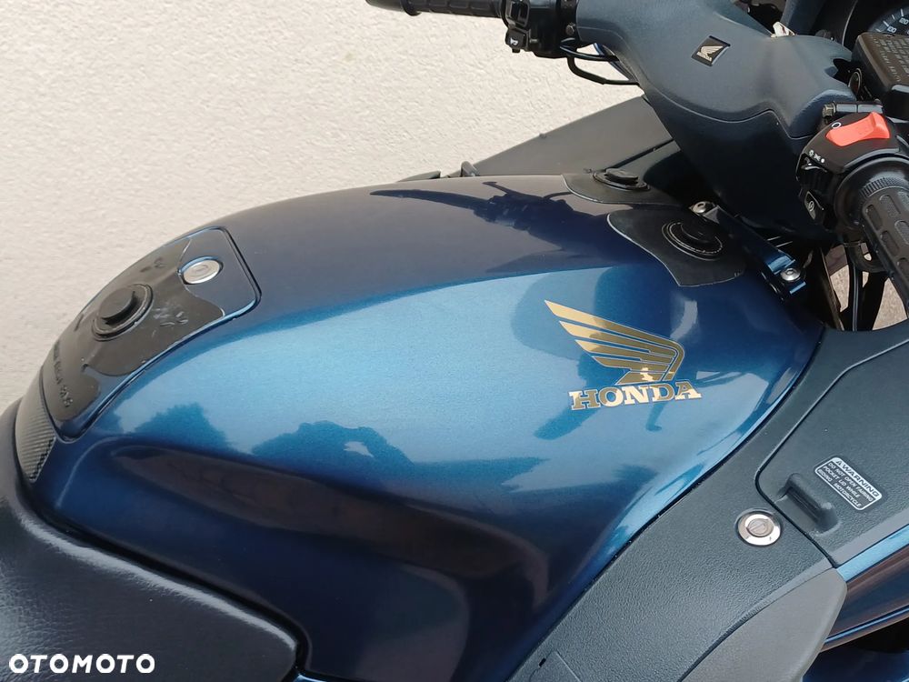 Honda ST - 13
