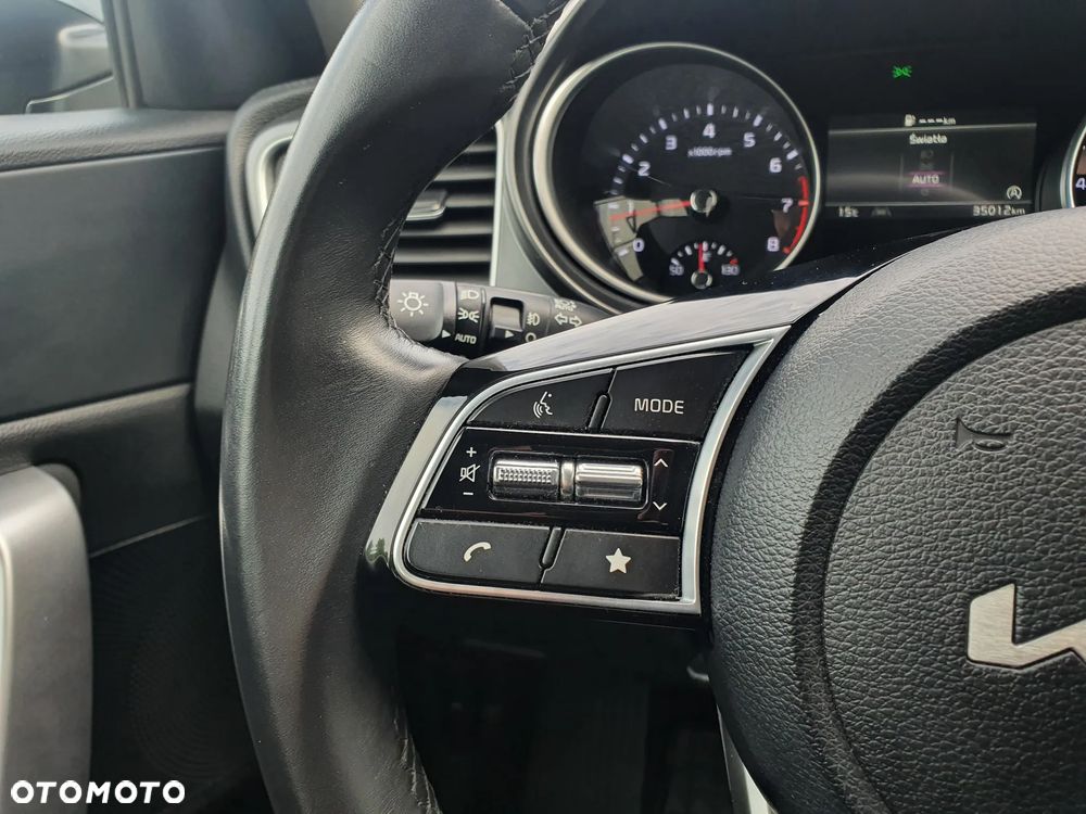 Kia Ceed 1.5 T-GDI M - 38