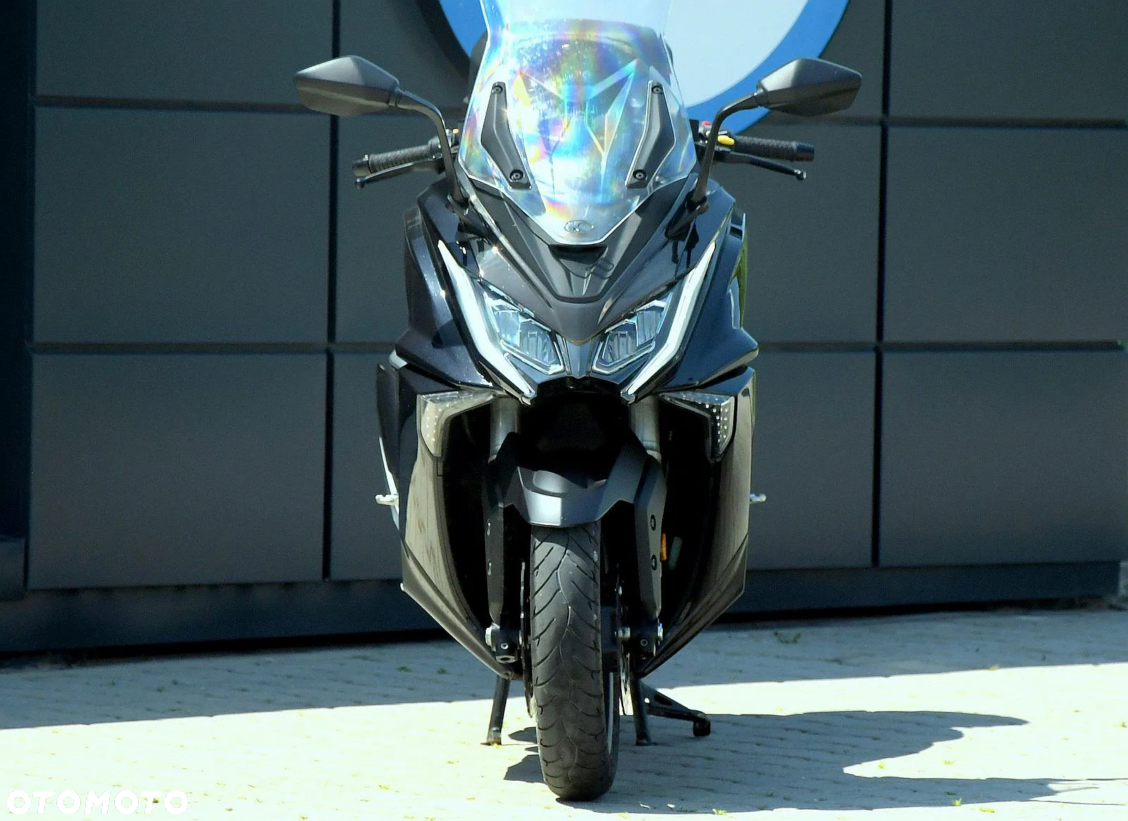 Kymco AK 550 - 5