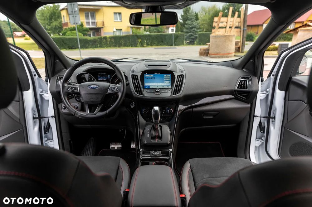 Ford Kuga 1.5 EcoBoost 4x4 ST-Line - 25