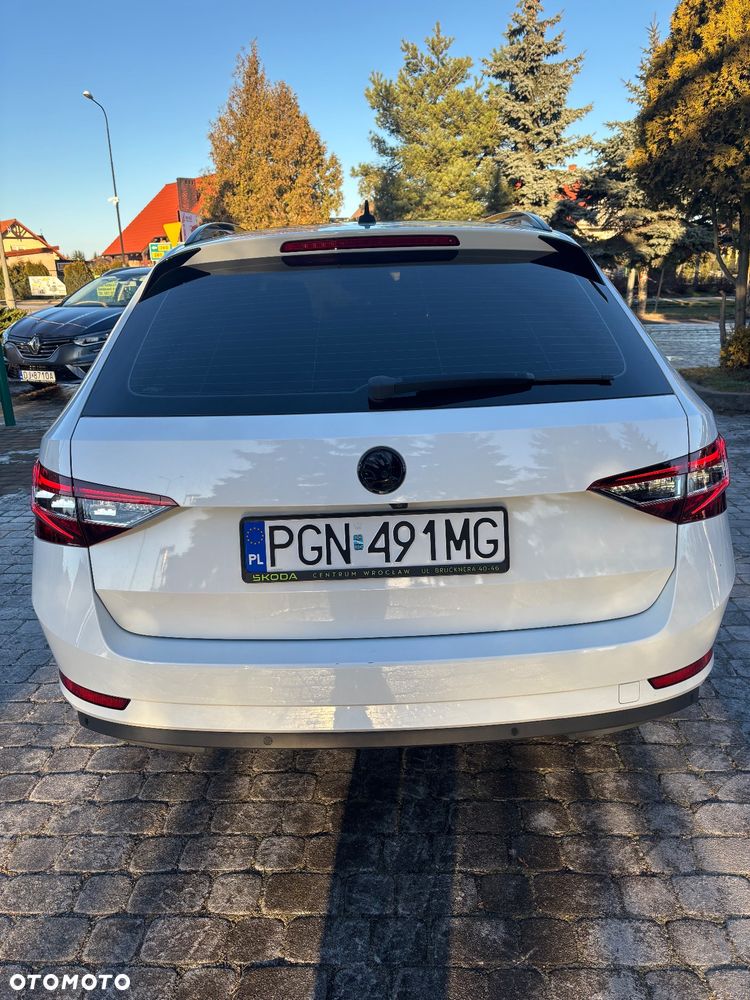 Skoda Superb 2.0 TDI DSG Style - 24