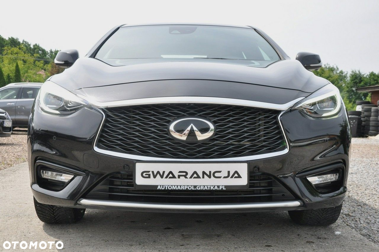 Infiniti Q30 1.6t DCT Premium Tech - 3