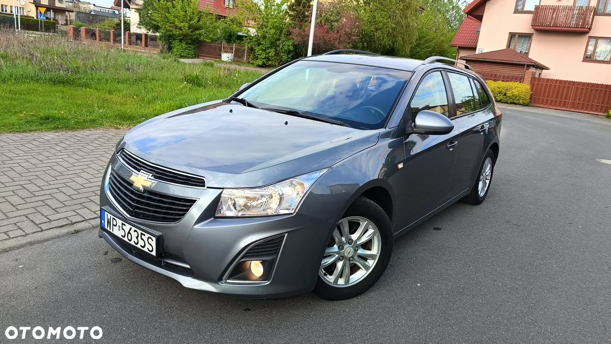 Chevrolet Cruze 1.7 LT - 10