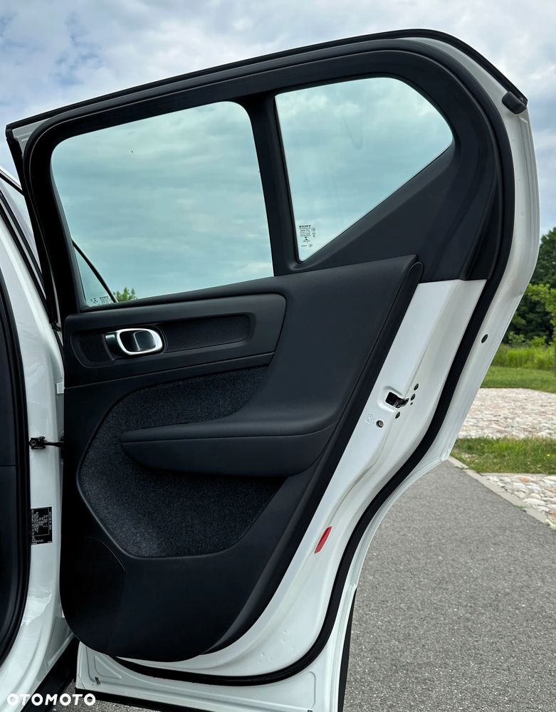 Volvo XC 40 - 33