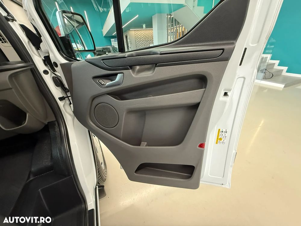 Ford Transit Custom - 26