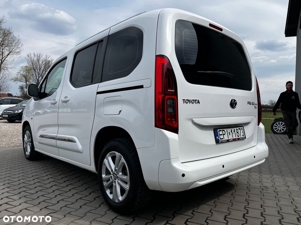 Toyota Proace City Verso 1.5 D-4D Business - 4