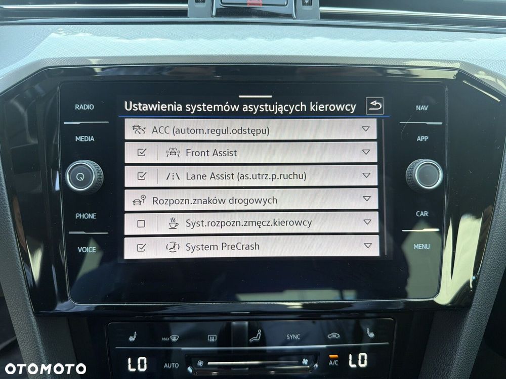 Volkswagen Passat 2.0 TSI Business DSG - 22
