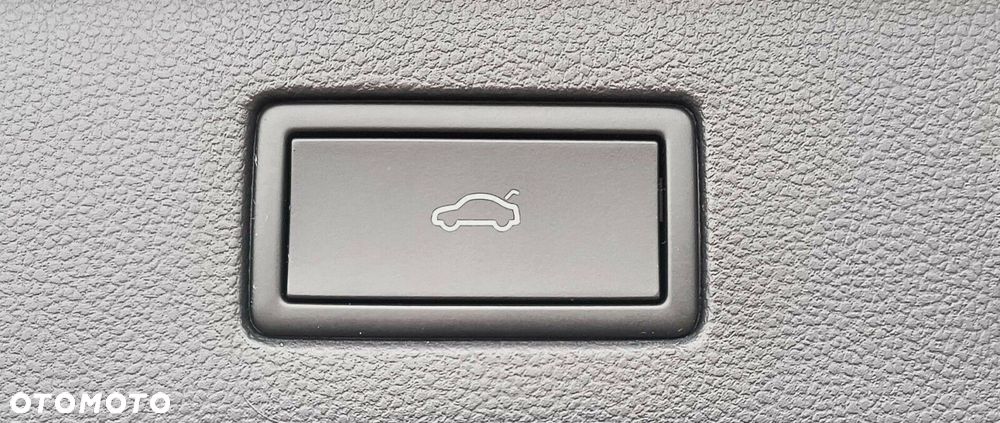 Volkswagen Arteon 2.0 TSI R-Line DSG - 28