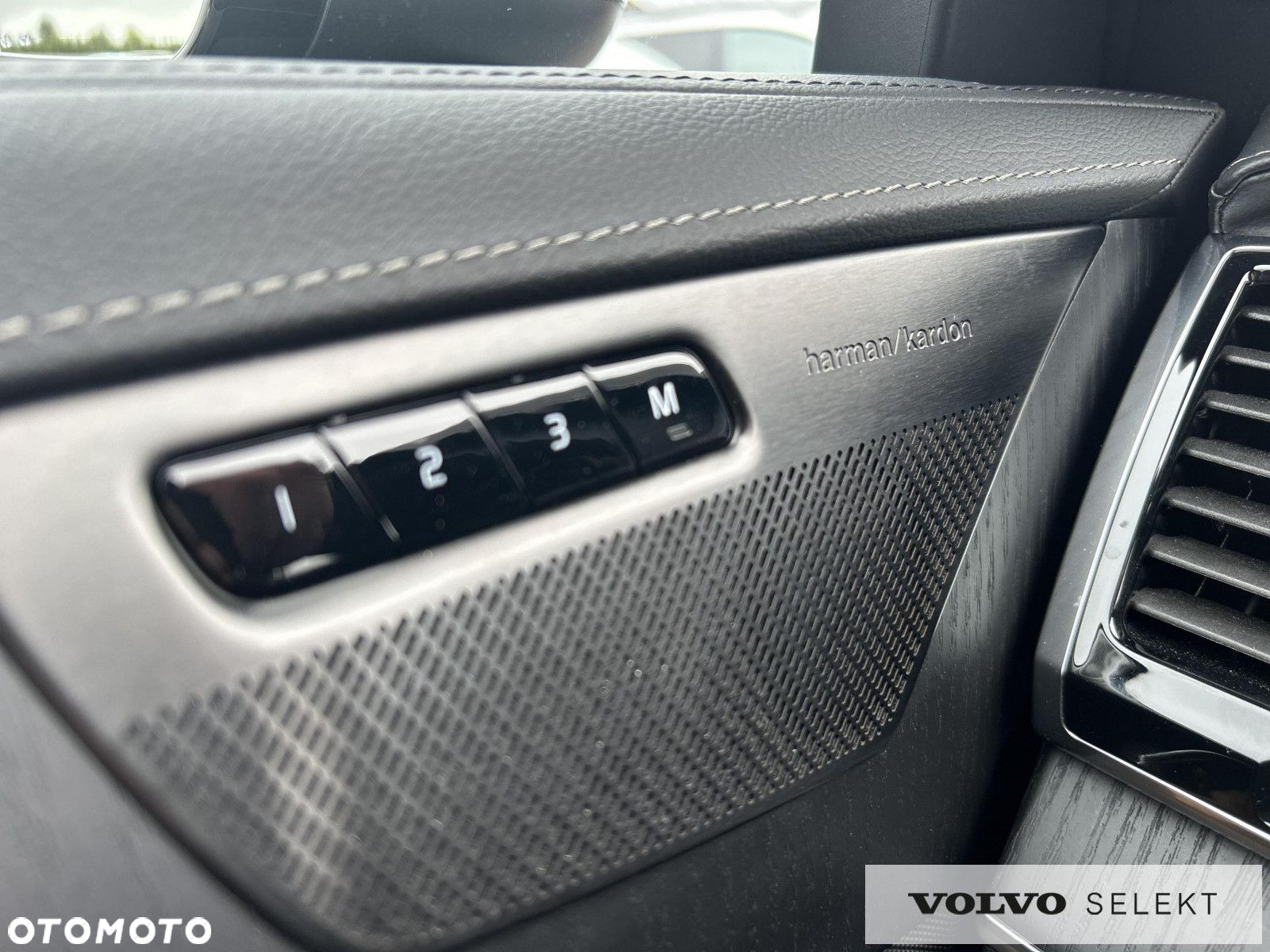 Volvo XC 90 - 28