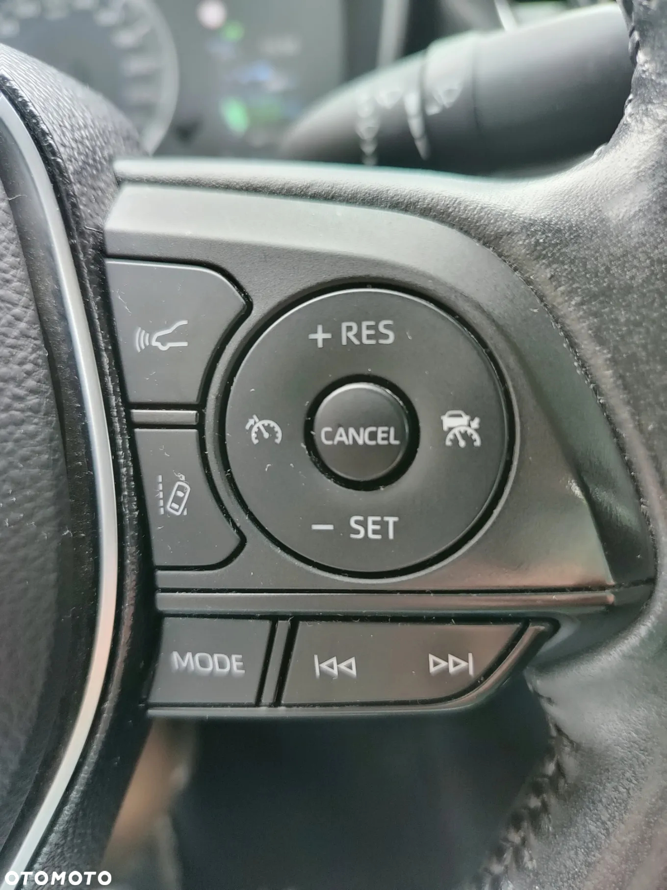 Toyota Corolla 1.8 Hybrid Comfort - 22