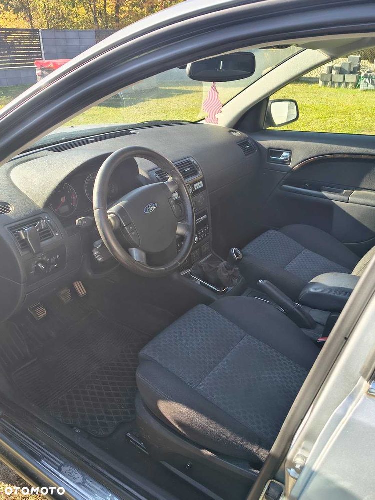 Ford Mondeo 2005 photo 3