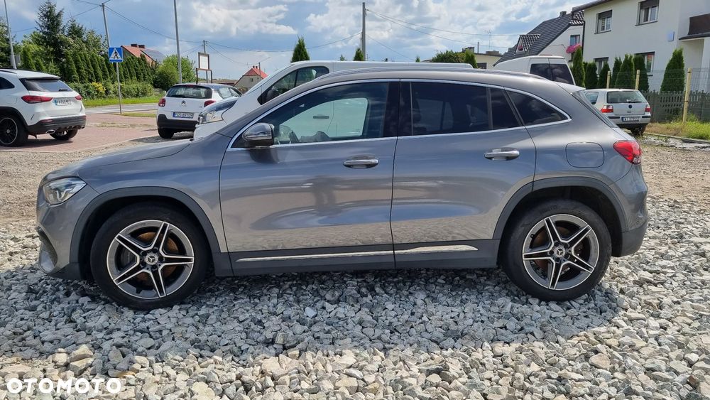 Mercedes-Benz GLA 220 d 4Matic 8G-DCT AMG Line - 12