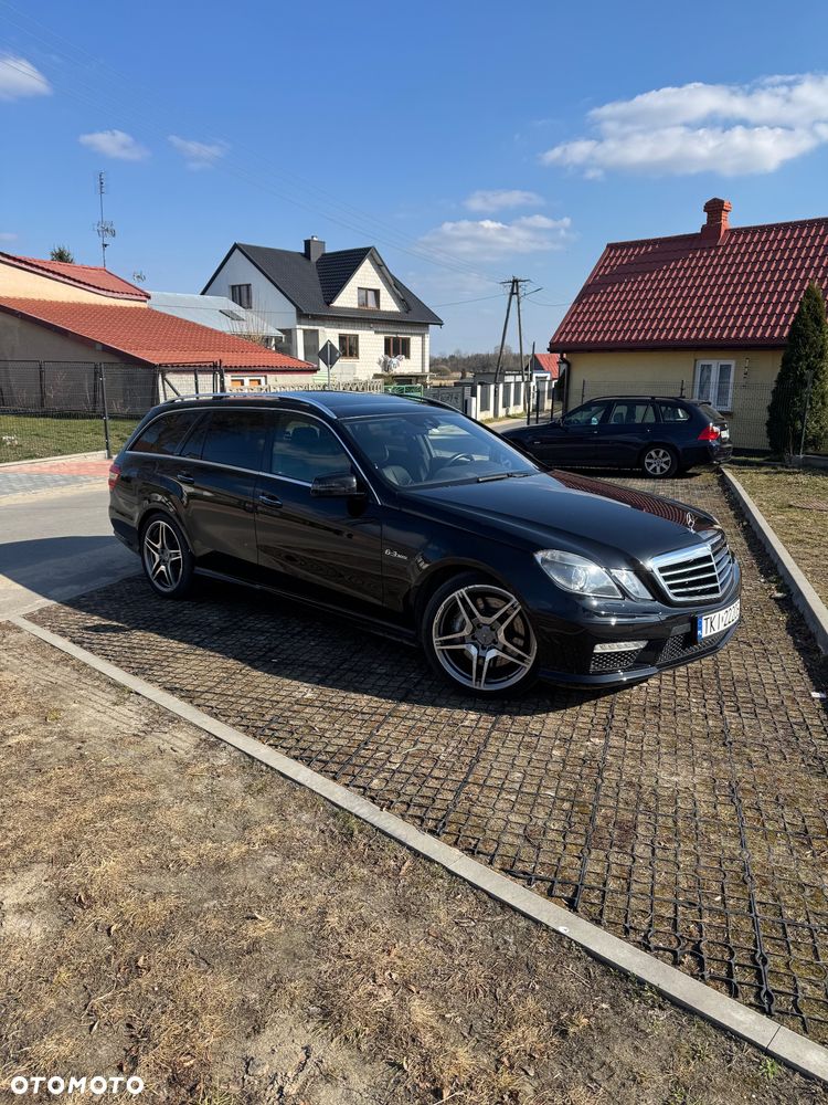 Mercedes-Benz Klasa E 63 AMG - 13