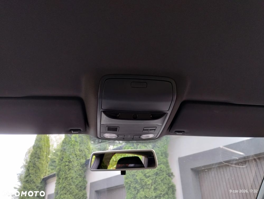 Volkswagen Golf - 28