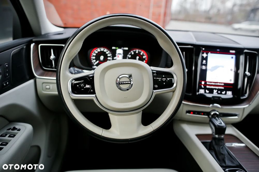Volvo XC 60 T5 Geartronic Inscription - 22