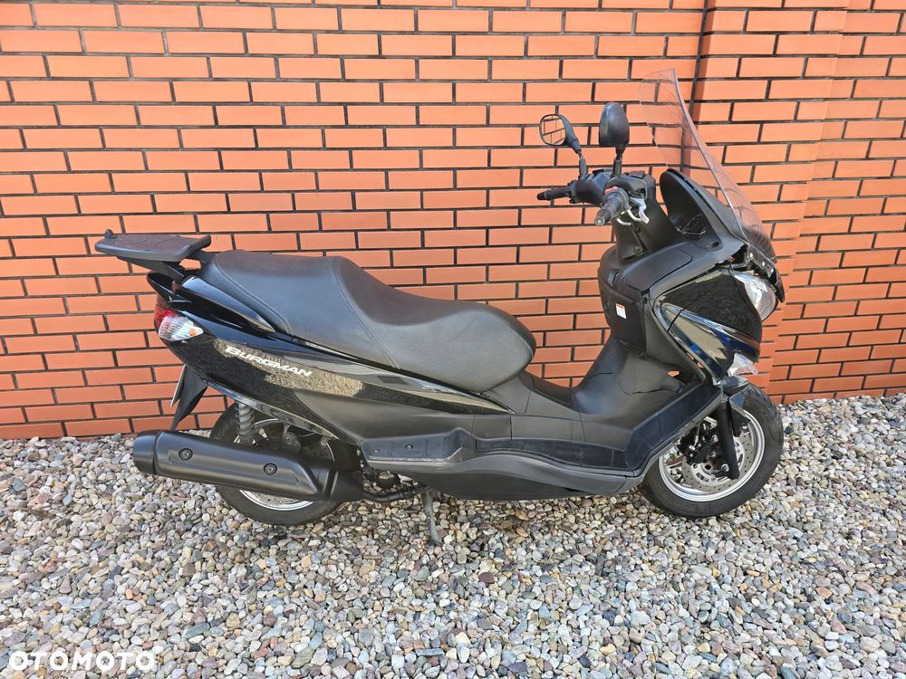 Suzuki Burgman - 4