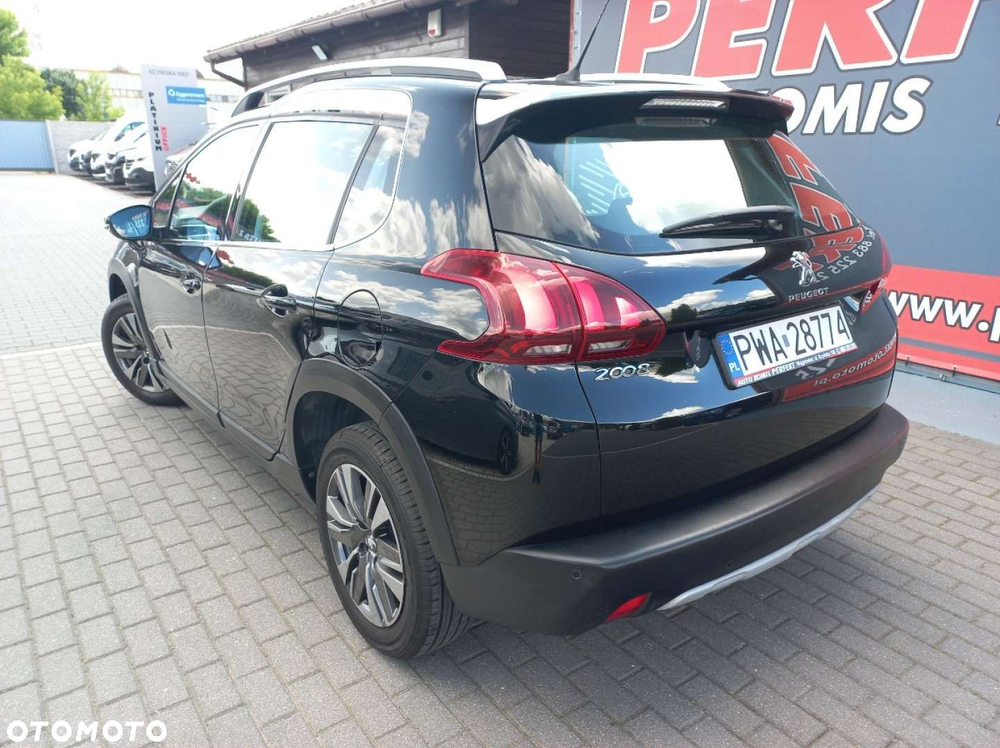 Peugeot 2008 - 6