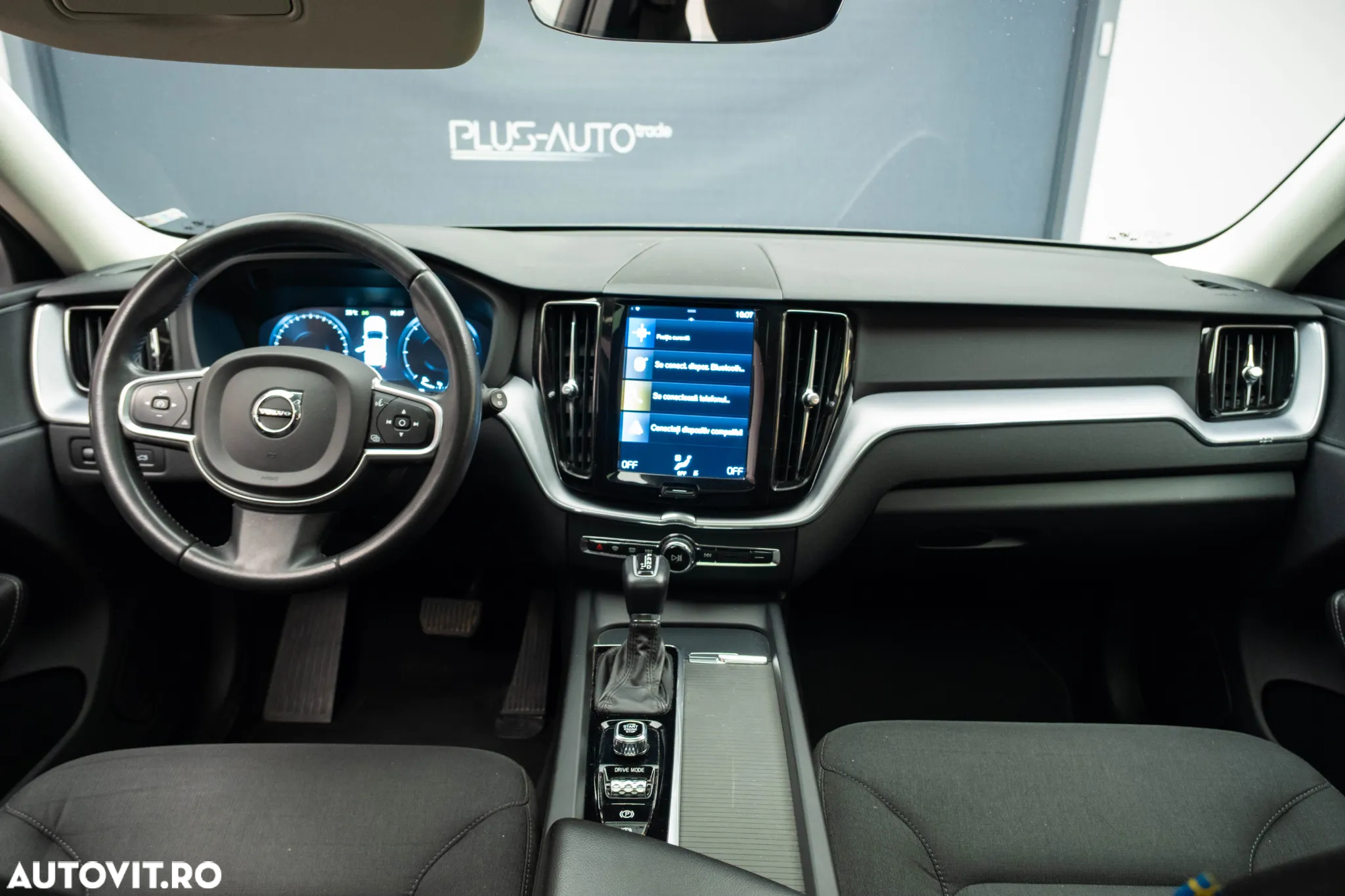 Volvo XC 60 D4 Momentum - 10