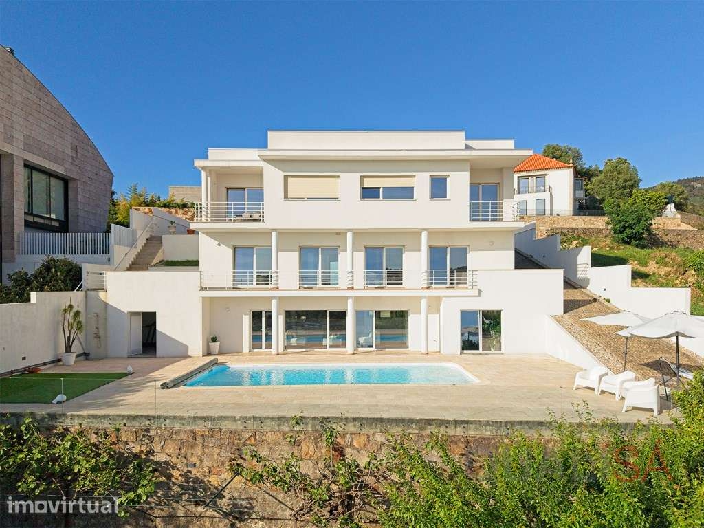 Moradia T5 com piscina, jardim e pomar e com vistas panorâmicas em ... - Grande imagem: 3/46