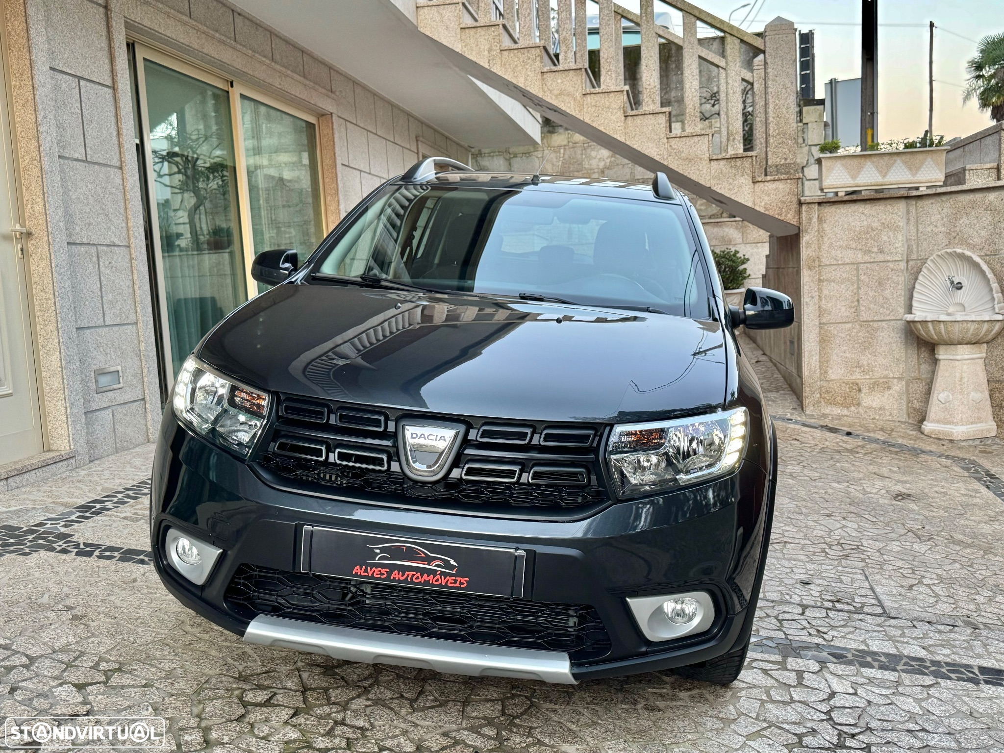 Dacia Logan MCV 0.9 TCe Stepway - 4