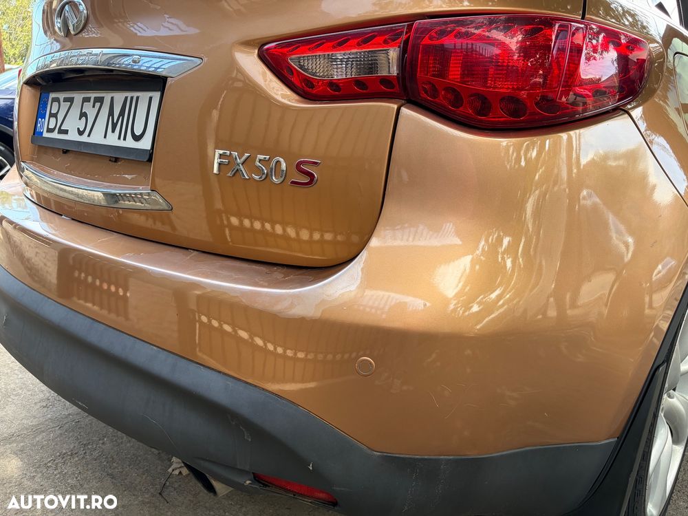 Infiniti FX 50 FX50 5.0L V8 S Premium AWD - 18