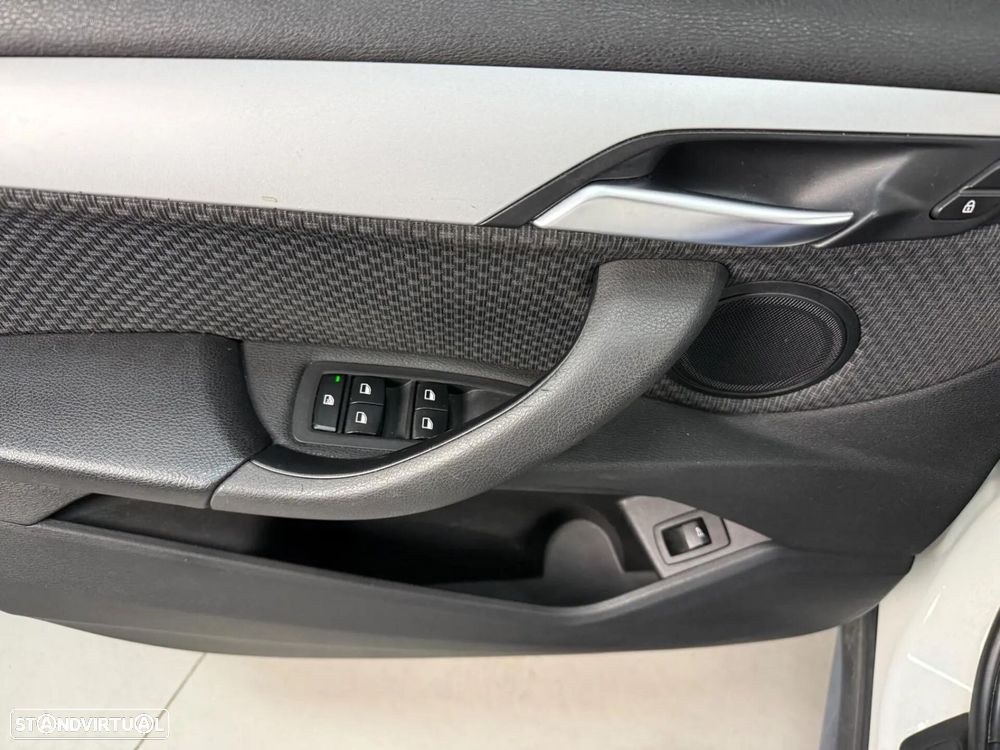 BMW X1 18 d sDrive - 11