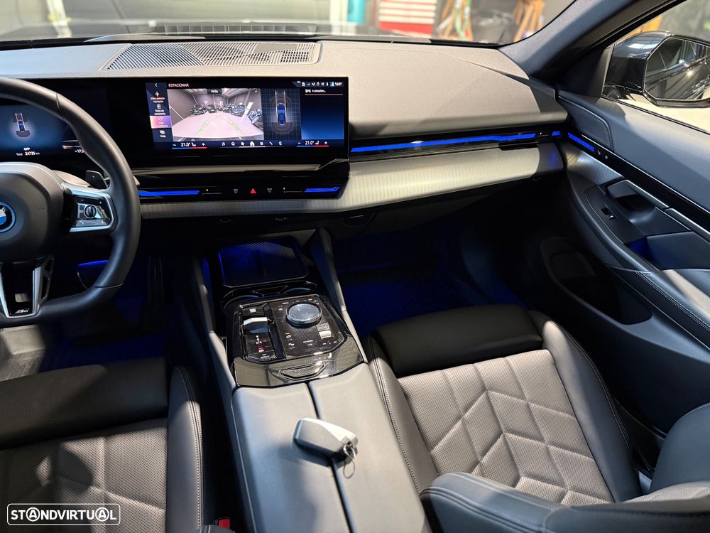 BMW 530 e Pack Desportivo M - 43