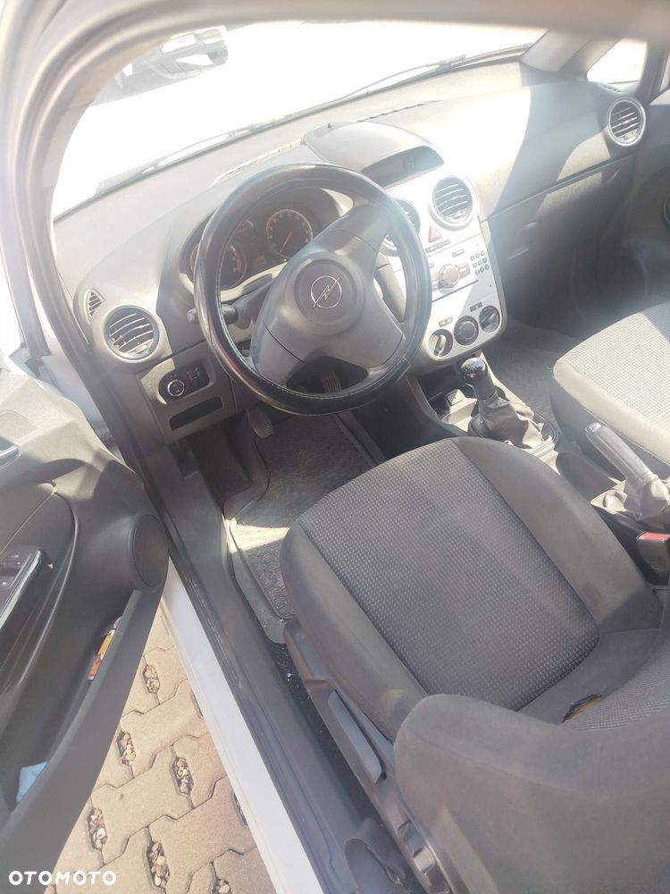 Opel Corsa 1.2 16V Enjoy - 2