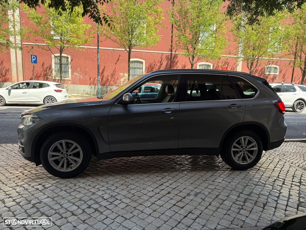 BMW X5 25 d sDrive Comfort 7L - 6