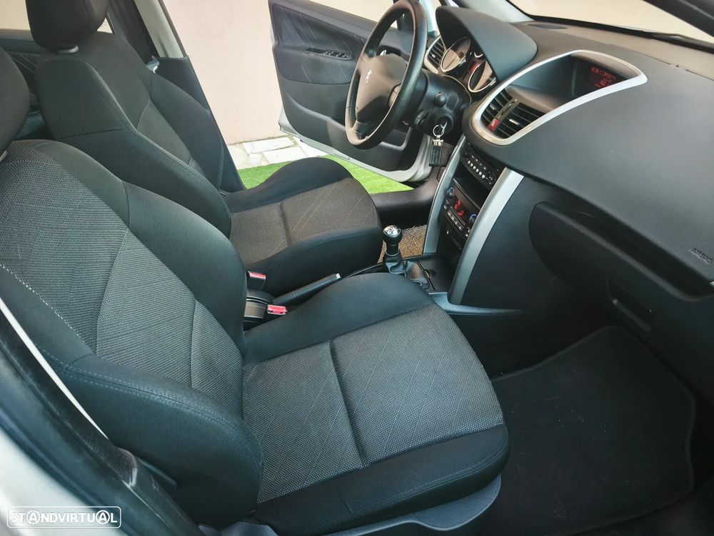 Peugeot 207 SW 1.4 SE Sportium - 13