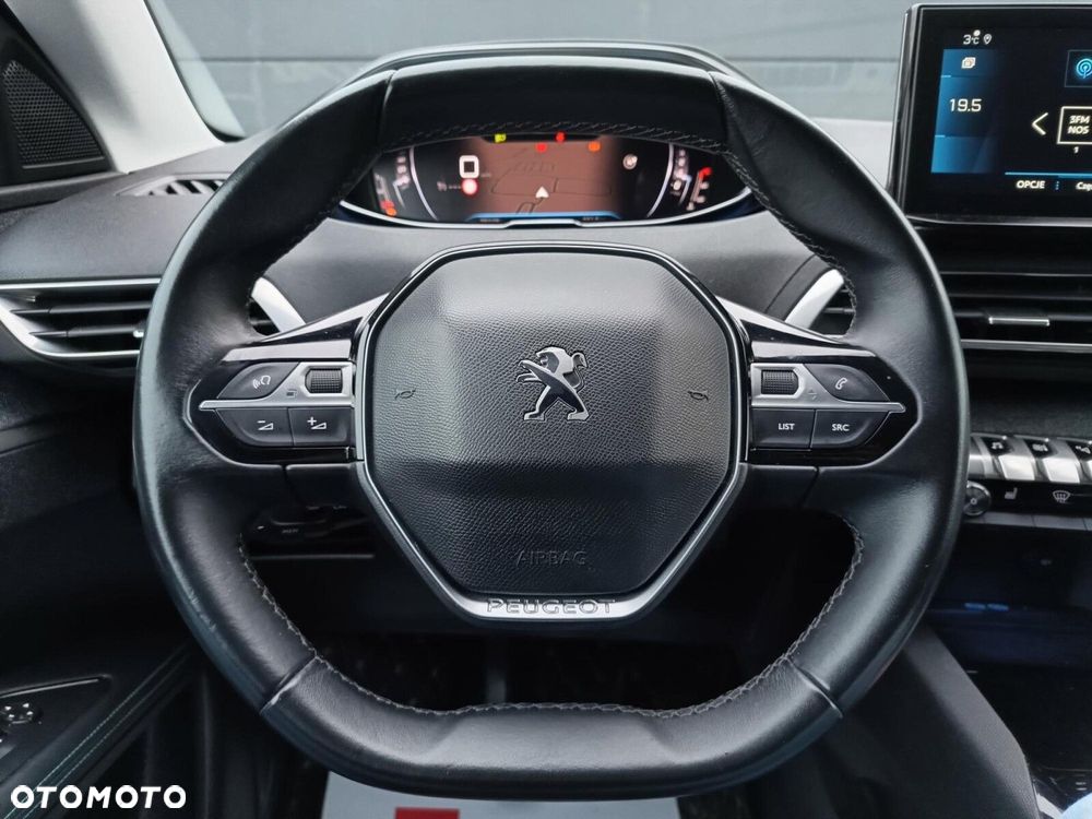 Peugeot 3008 1.2 PureTech Allure S&S - 23