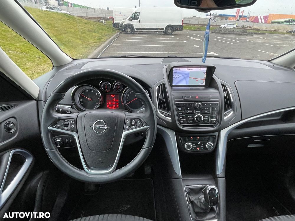 Opel Zafira Tourer 1.6 CDTI ECOFLEX Start/Stop Style - 11