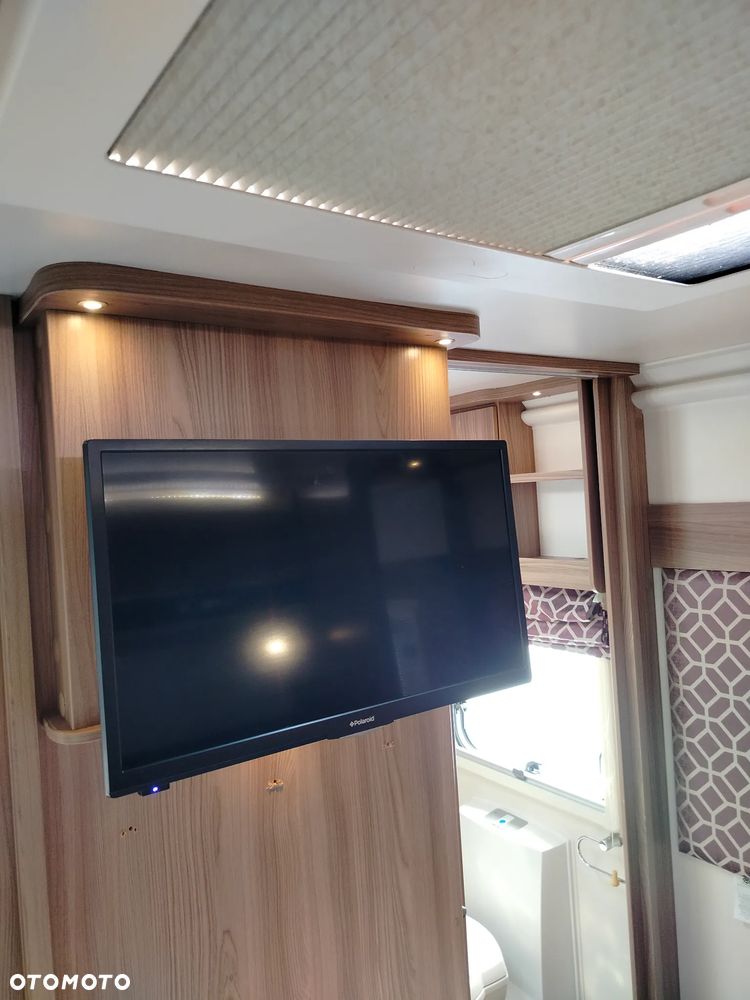 SWIFT Conqueror 560 - 16