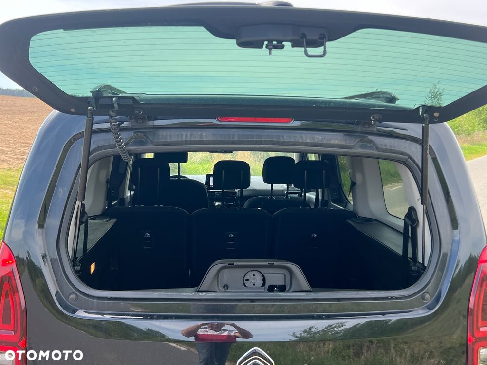 Citroën Berlingo XL 7-Sitzer BlueHDi 130 SHINE - 23