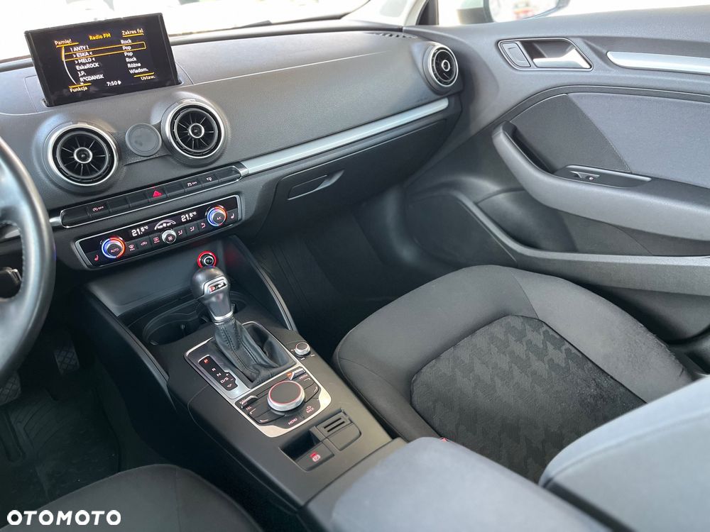 Audi A3 Sportback - 18