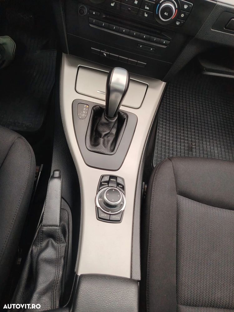 BMW Seria 3 320i Aut. Edition Exclusive - 11