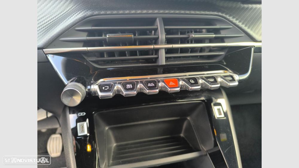 Peugeot 2008 1.2 PureTech Active - 11